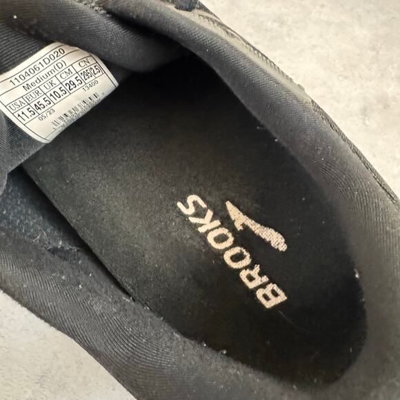 Brooks Ghost Max Mens 11.5 Shoes Running 1104061D020 Black Sneaker Gym Athletic - Picture 9 of 15